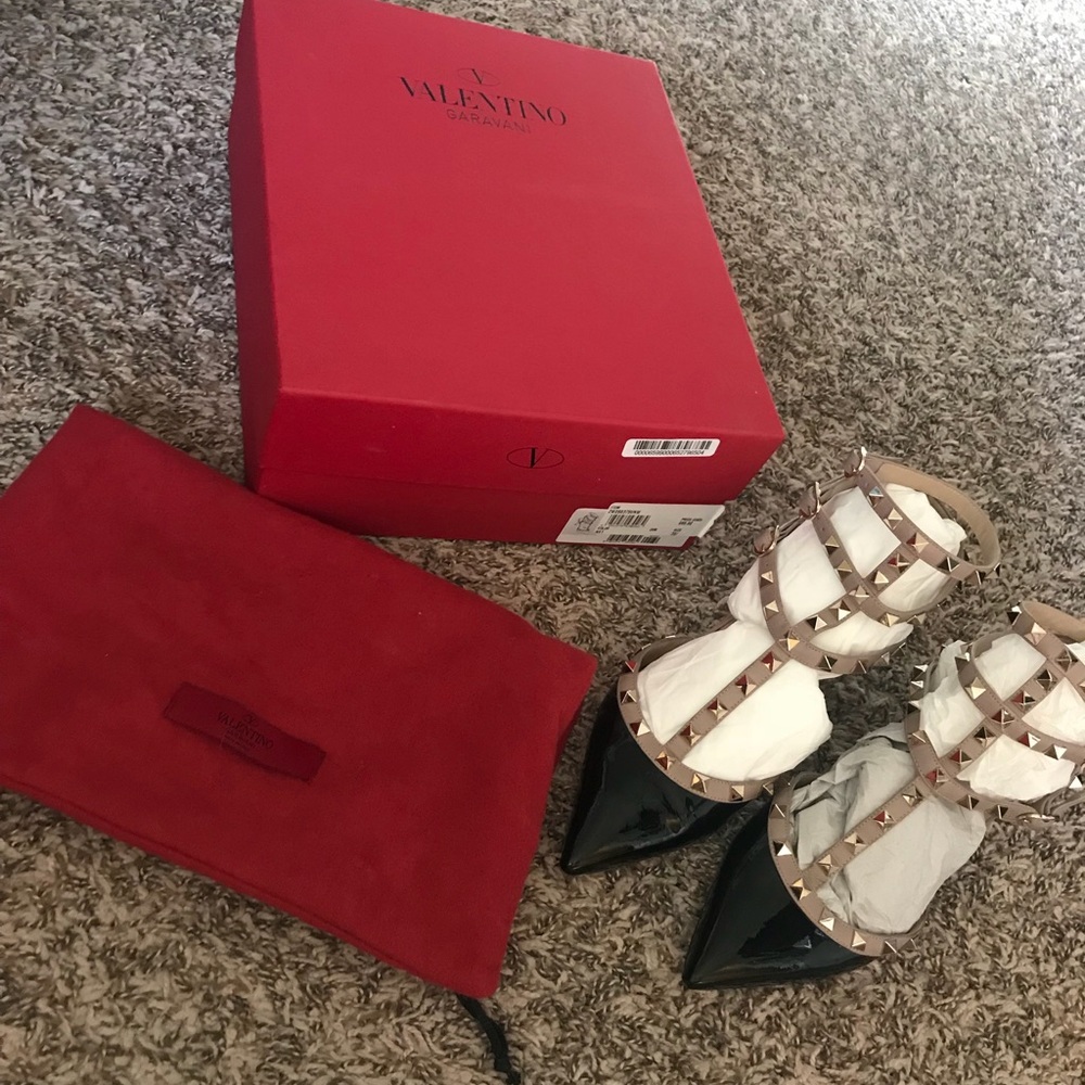 Valentino Rockstud Kitten Heel Pump (65mm)